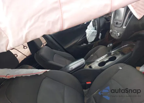 2018 Chevrolet Malibu Lt z USA, uszkodzony, nr VIN 1G1ZD5ST0JF141478